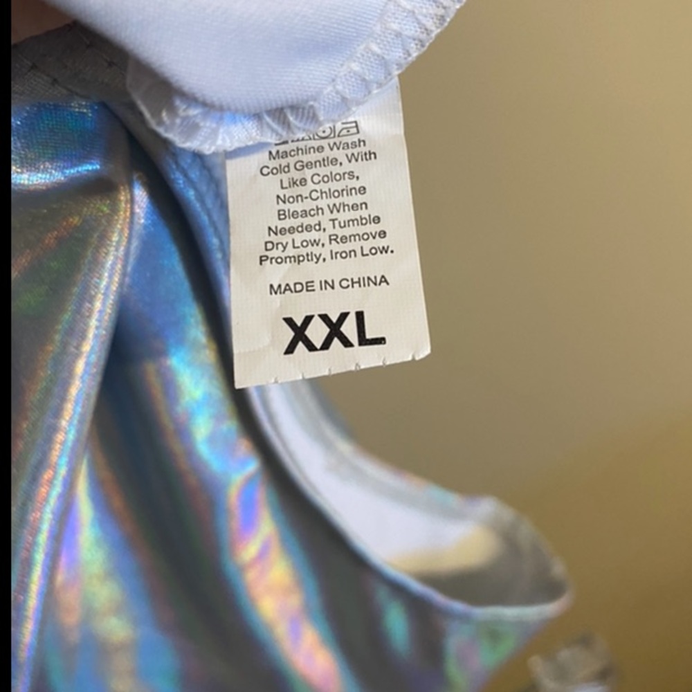 Silver Metallic Top - Picture 3 of 3